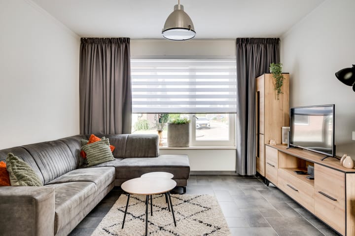 Foto 4 van van der Renneweg 26