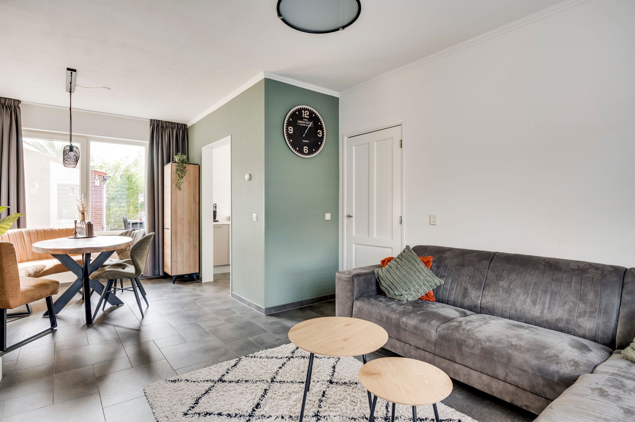 Foto 6 van van der Renneweg 26