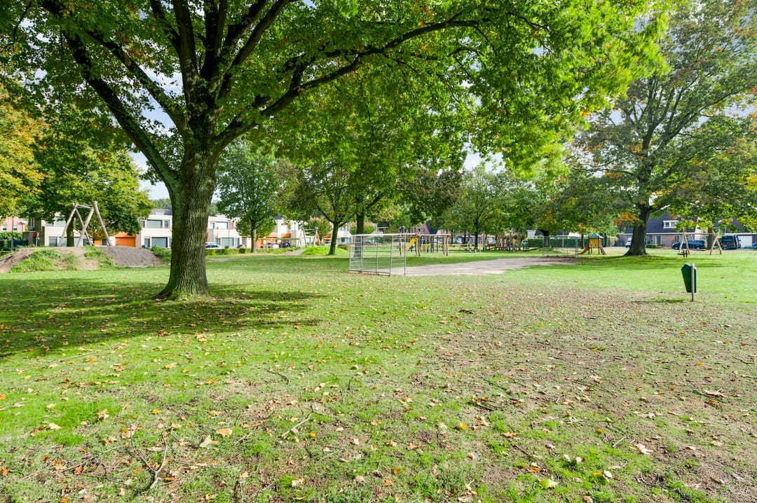 Foto 32 van van der Renneweg 26