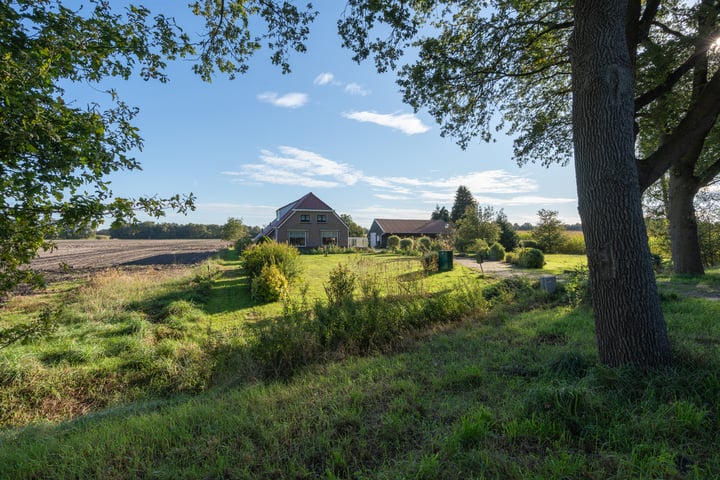 Bekijk foto 2 van Oranjekanaal N.Z. 24