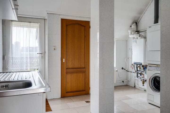 Photo 23 of Oranjekanaal N.Z. 24