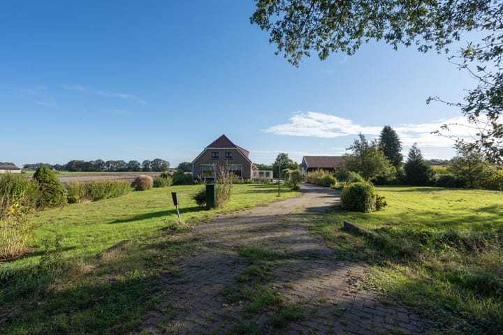 Photo 39 of Oranjekanaal N.Z. 24