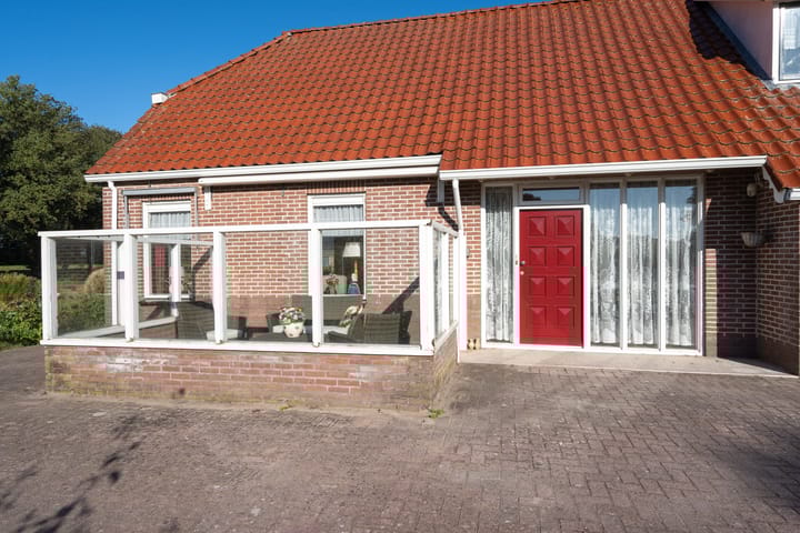 Photo 45 of Oranjekanaal N.Z. 24