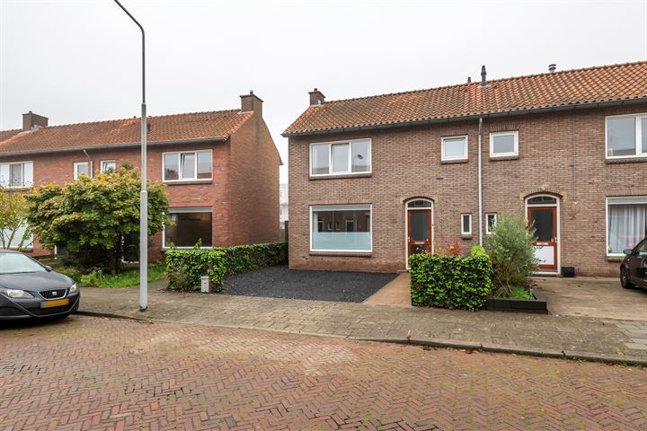 Bekijk foto 35 van Lijsterbesstraat 33