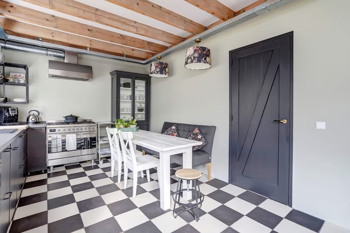 Foto 10 van F.J. Ebbensstraat 18