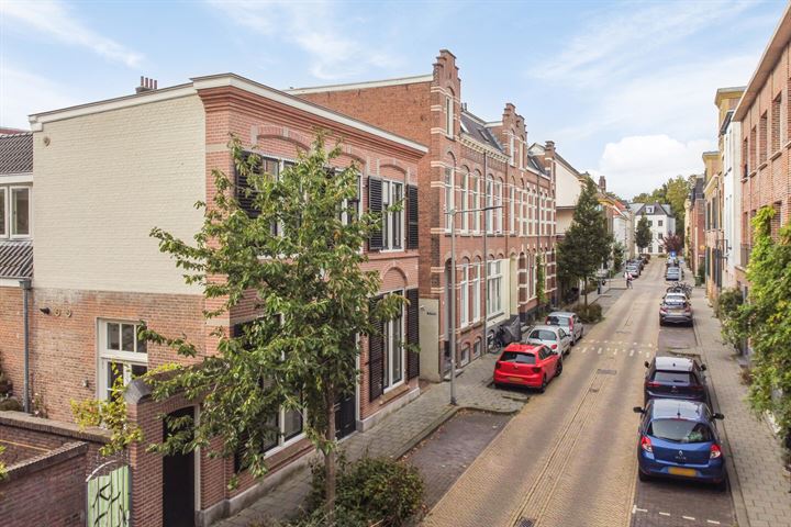 View photo 3 of Karel van Gelderstraat 24