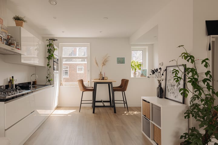 Foto 2 van Czaar Peterstraat 138-3