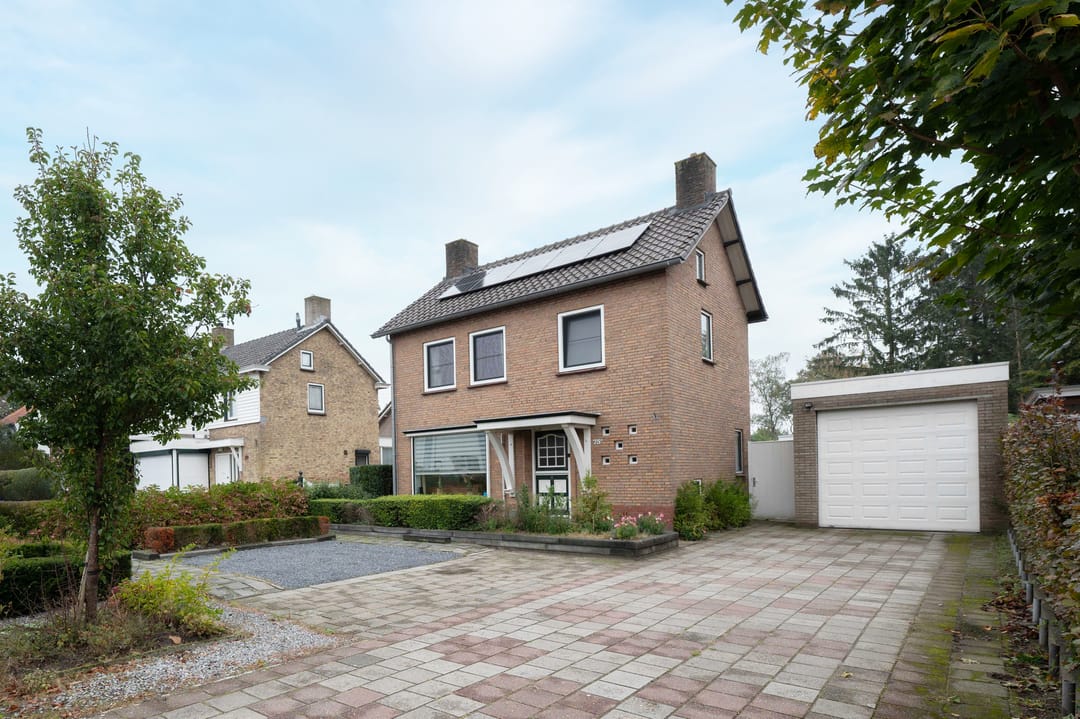 Photo 1 of Pastoor van Breugelstraat 75-C