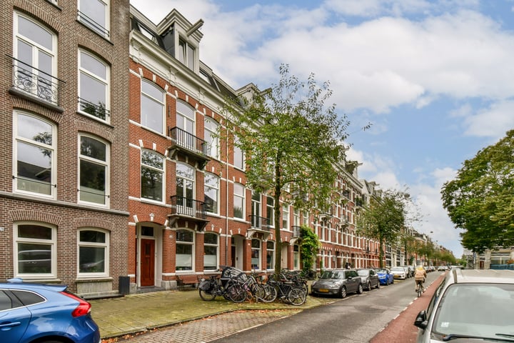 View photo 1 of Eerste Helmersstraat 173-2