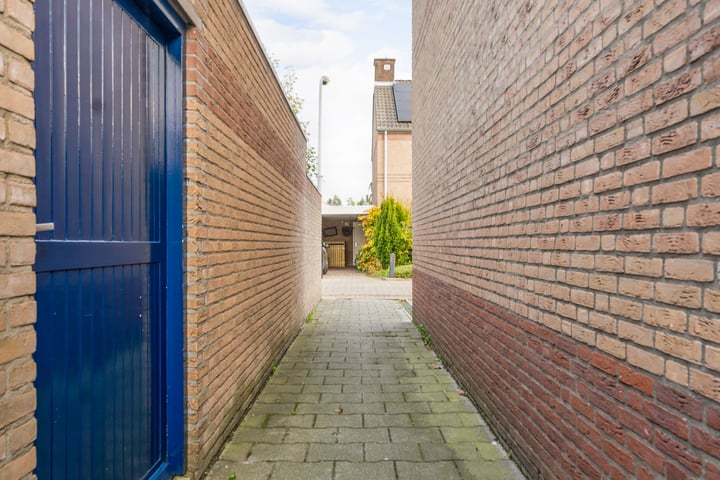 Bekijk foto 38 van Molenveldstraat 63