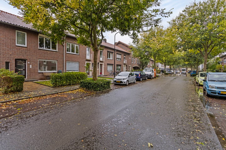 View photo 25 of Baron van Hövellstraat 51