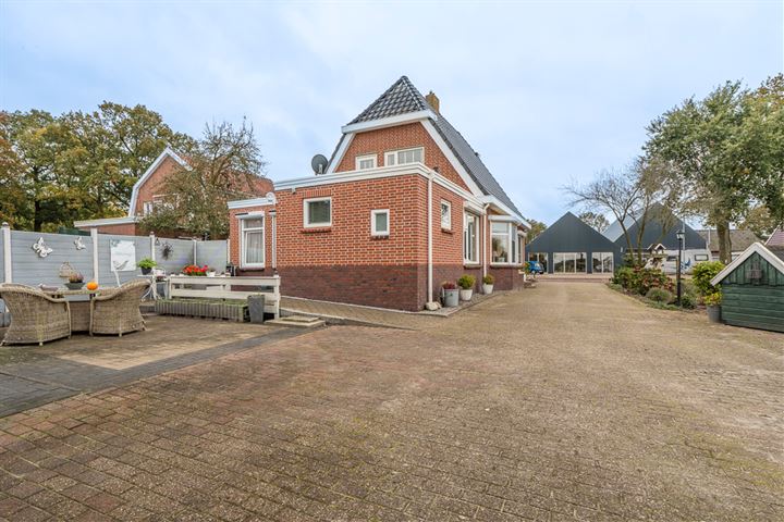 Bekijk foto 3 van Weenderstraat 8