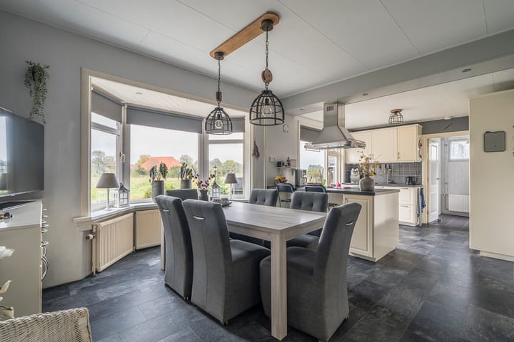 Foto 12 van Weenderstraat 8