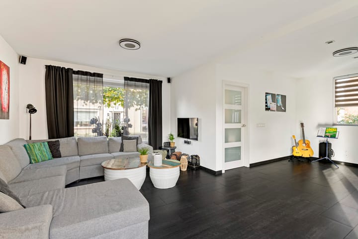 Foto 4 van van Boutershemstraat 8