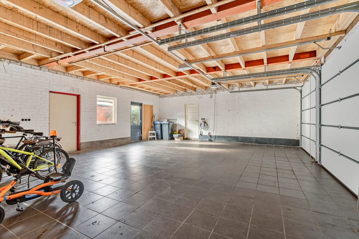 Foto 34 van van Boutershemstraat 8