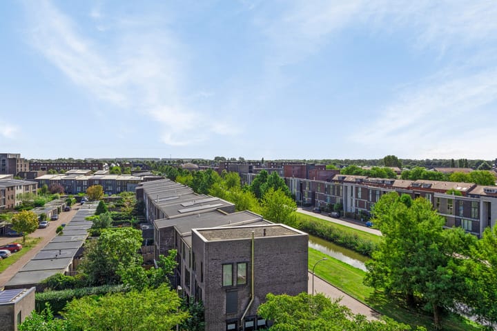 Foto 18 van Weidevogellaan 184