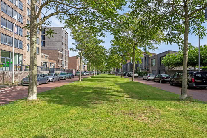 Foto 32 van Weidevogellaan 184