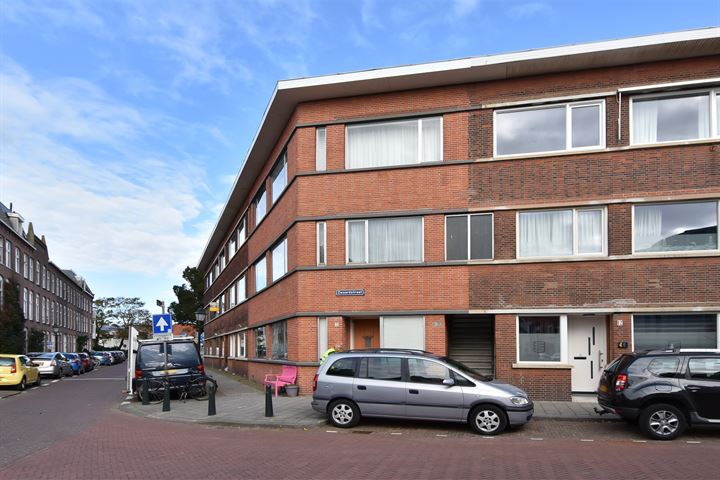 Bekijk foto 2 van Zwaardstraat 4