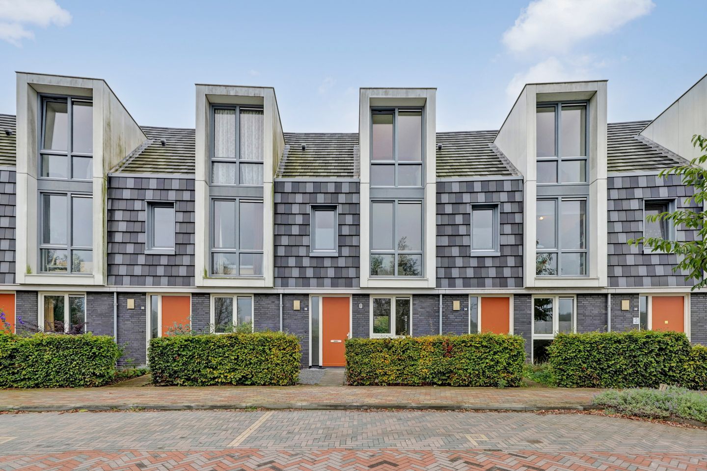 Foto 1 van Simon Carmiggeltstraat 36