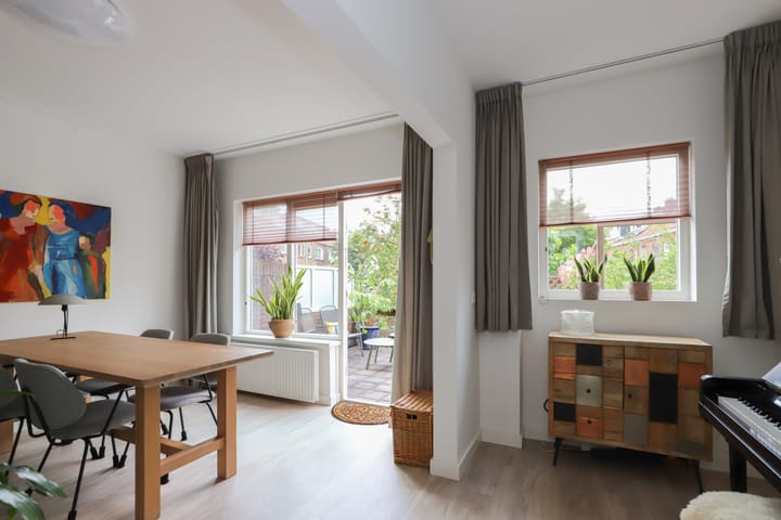 Foto 11 van Abeelstraat 10