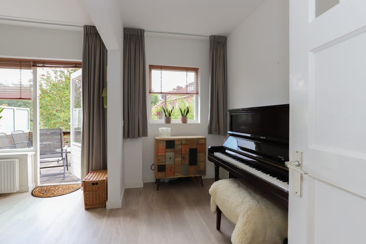 Foto 12 van Abeelstraat 10