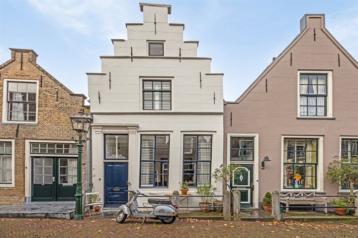 Bekijk foto 1 van Kerkstraat 5