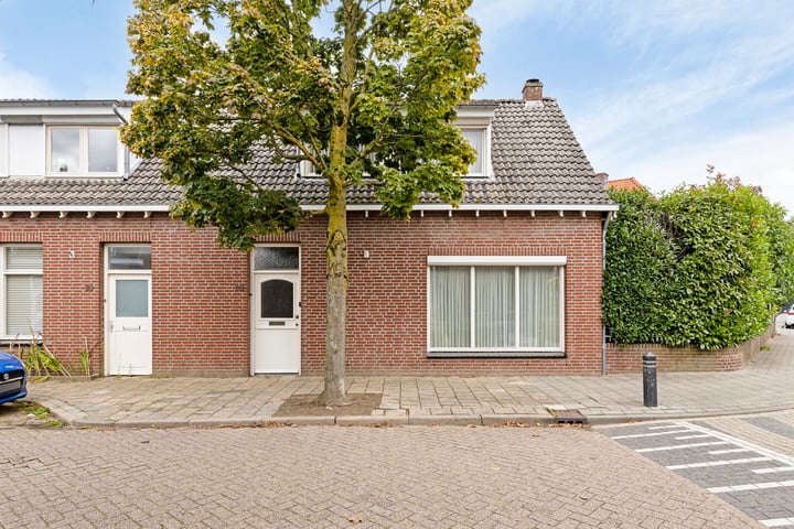 View photo 25 of Haagstraat 28