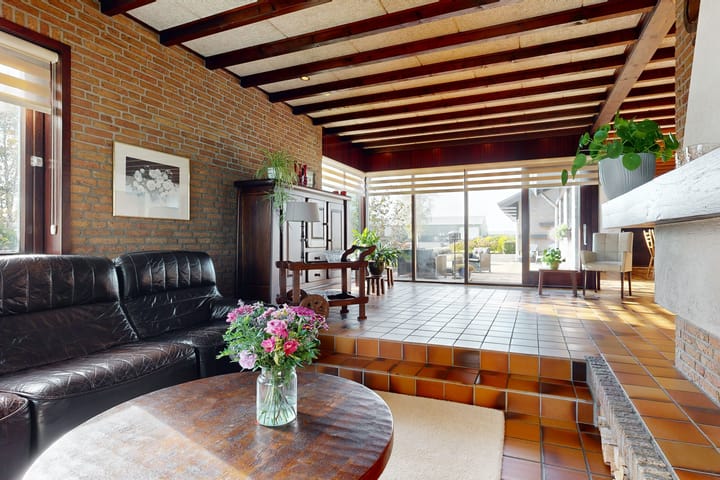 Foto 12 van Oosterlandweg 35