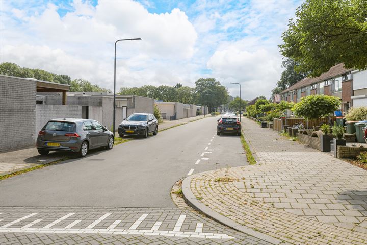 Bekijk foto 46 van Passendalestraat 2