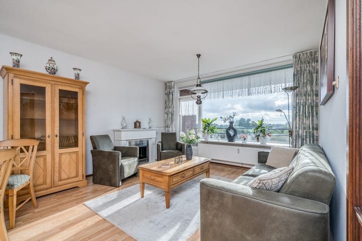 Foto 2 van Roosstraat 82