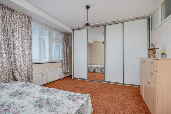 Foto 13 van Roosstraat 82