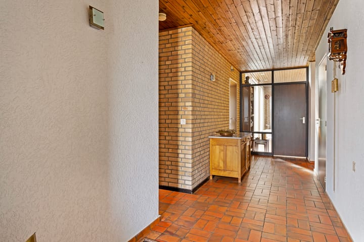 Foto 17 van Klaroenlaan 10