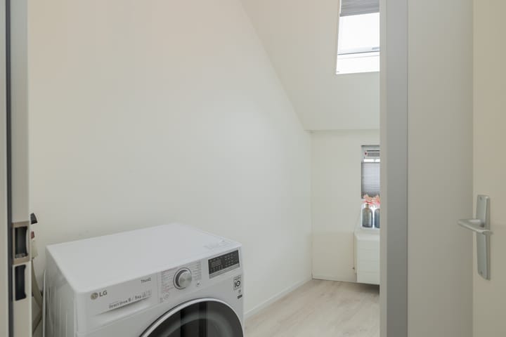 Foto 30 van Parallelweg 101-E