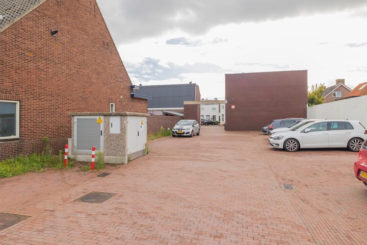 Foto 37 van Parallelweg 101-E