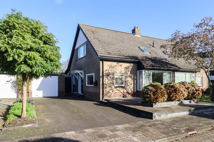 Foto 2 van Bernhardlaan 26