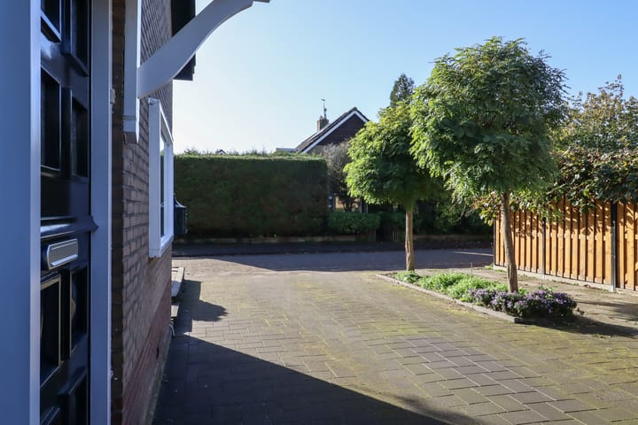 Foto 6 van Bernhardlaan 26