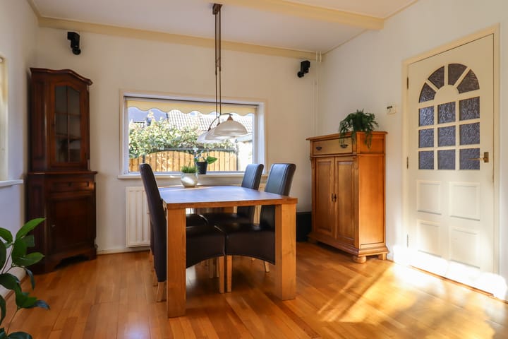 Foto 15 van Bernhardlaan 26