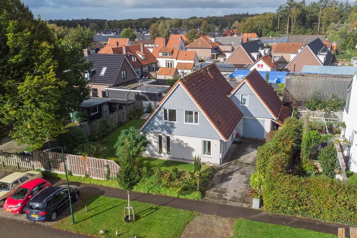 Foto 2 van Prins-Bernhardlaan 1