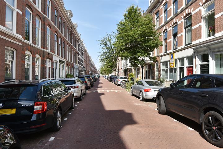 Bekijk foto 33 van Obrechtstraat 214-A