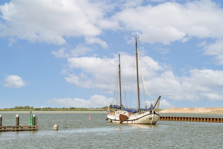 Bekijk foto 45 van IJburglaan 674