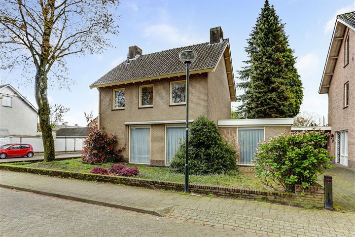 View photo 4 of Hesselmansstraat 28