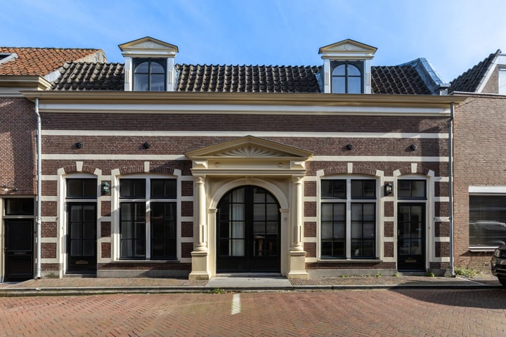 Bekijk foto van Achterstraat 7