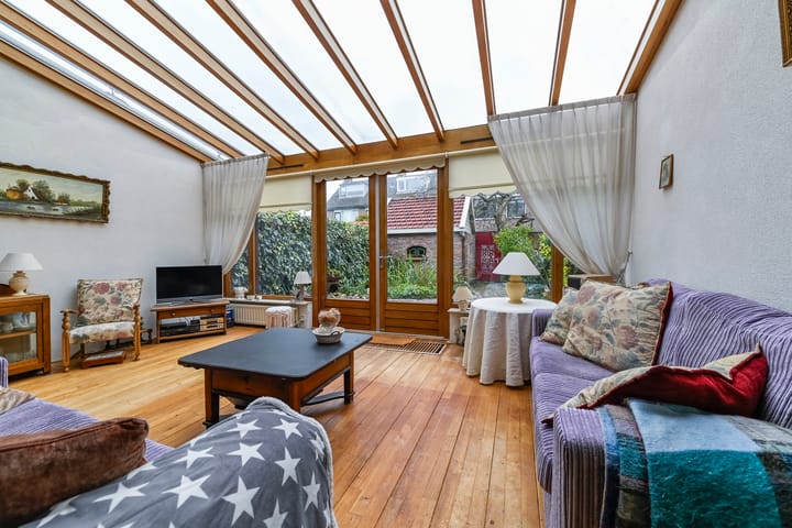 Foto 11 van Van Poelgeestlaan 17