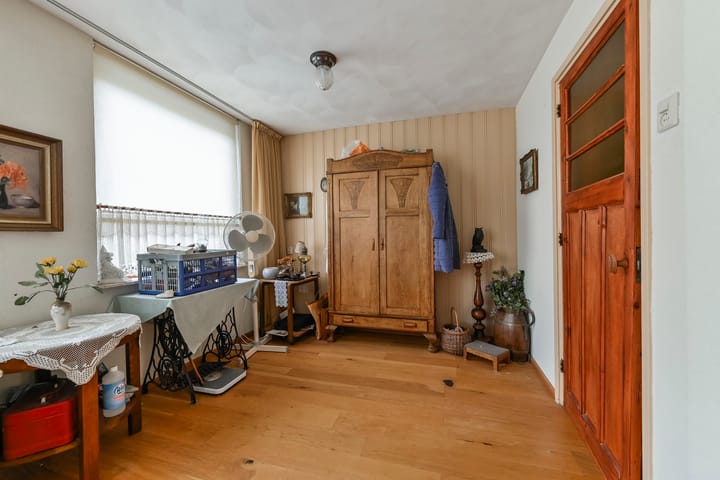 Foto 18 van Van Poelgeestlaan 17