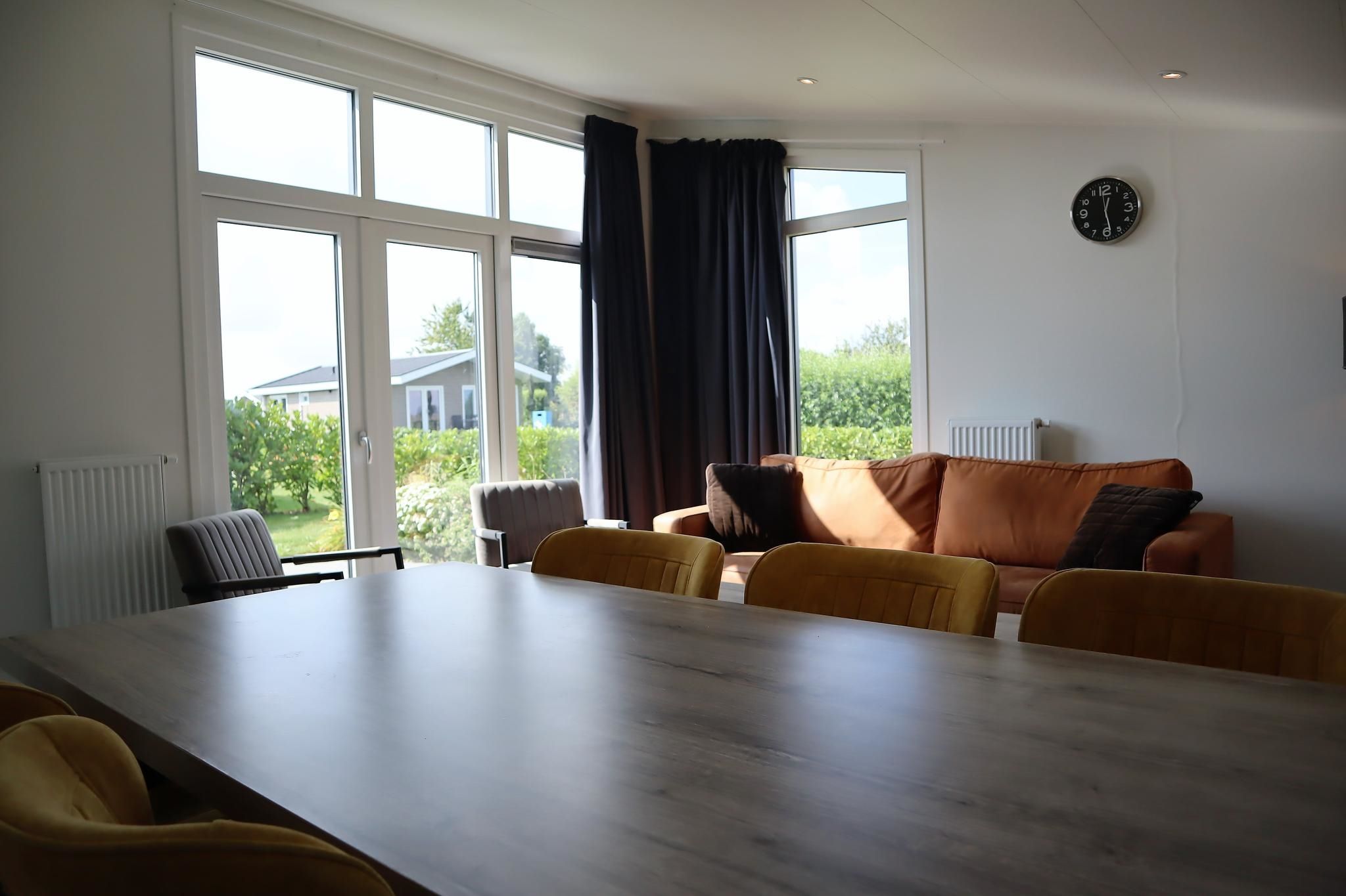 2-bedroom freehold villa in Berkhout — photo 3 of 5