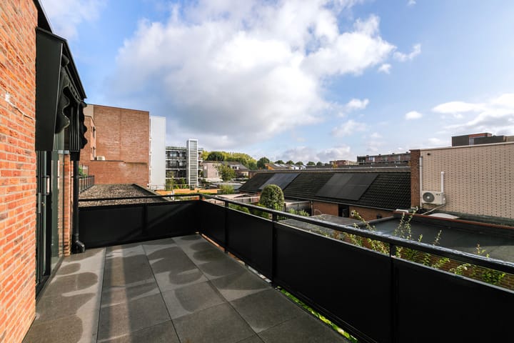 Foto 34 van Avenue Carnisse 231