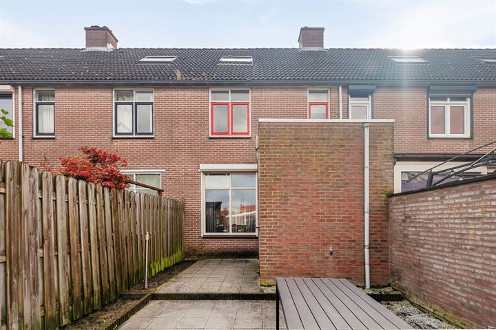 View photo 34 of Oosterstraat 32