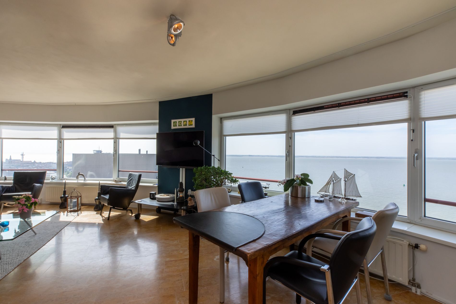 Photo 6 of Boulevard Bankert 870