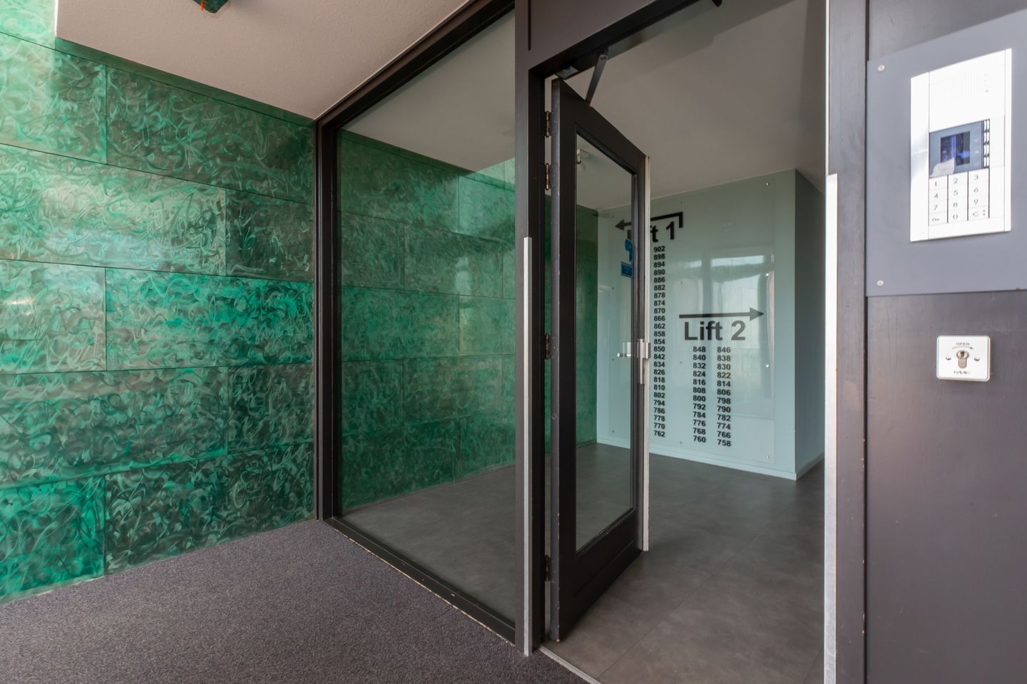 Photo 35 of Boulevard Bankert 870