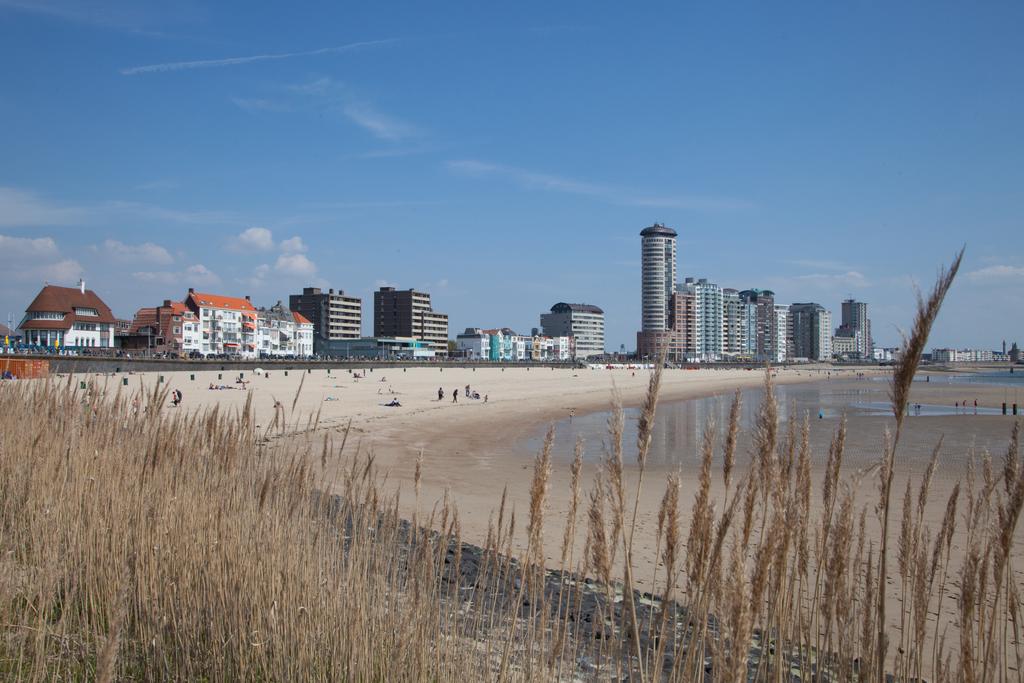 Photo 44 of Boulevard Bankert 870